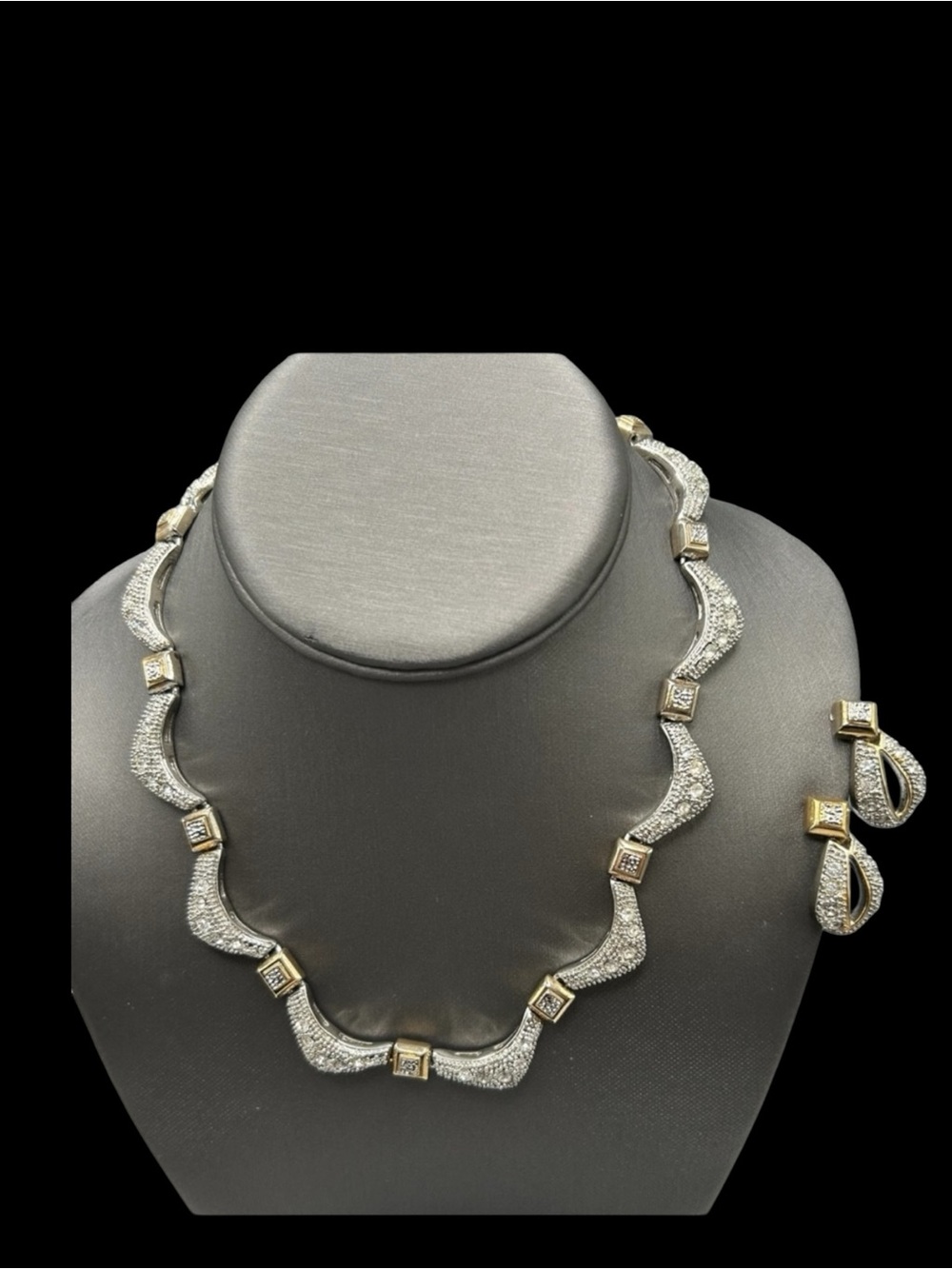 Elegant Vintage Rhinestone Choker Necklace Earring Set